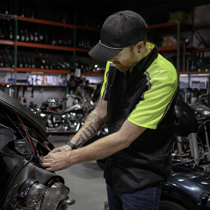Milwaukee Motorcycle Clothing Co. Men’s Blk/Green Mechanic Work Shirt – w / Reflective Strip, Rider‑Built MDM11604